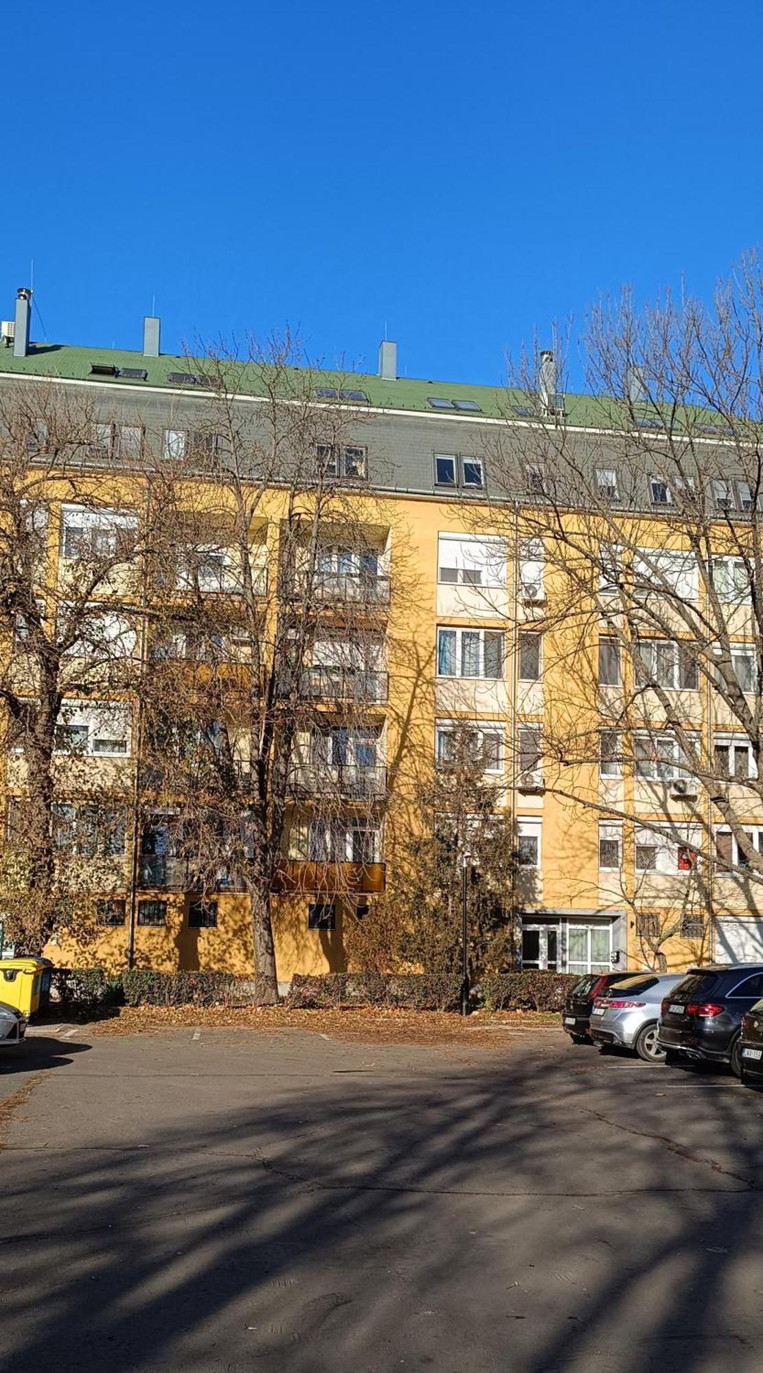 Sunset Apartman Szekesfehervar Exterior photo
